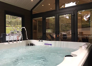 Riverside Family Pod HT