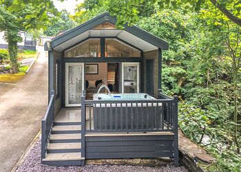 Riverside Family Pod HT - Ogwen Bank Caravan & Lodge Park, Snowdonia