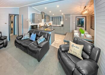 Snowdon Spa - Ogwen Bank Caravan & Lodge Park, Snowdonia