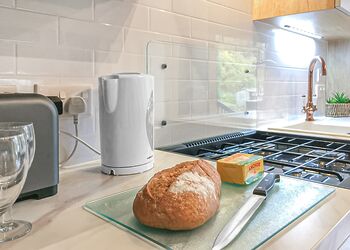 Riverside Family Pod HT (Pet) - Ogwen Bank Caravan & Lodge Park, Snowdonia