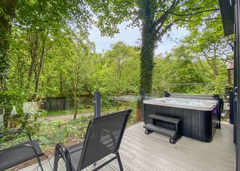 Rivers Edge HT (Pet) - Ogwen Bank Caravan & Lodge Park, Snowdonia