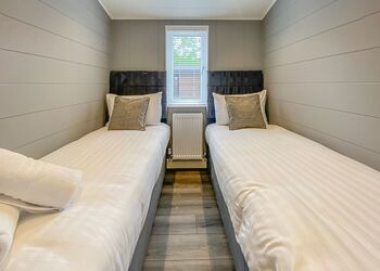 Rivers Edge HT (Pet) - Ogwen Bank Caravan & Lodge Park, Snowdonia