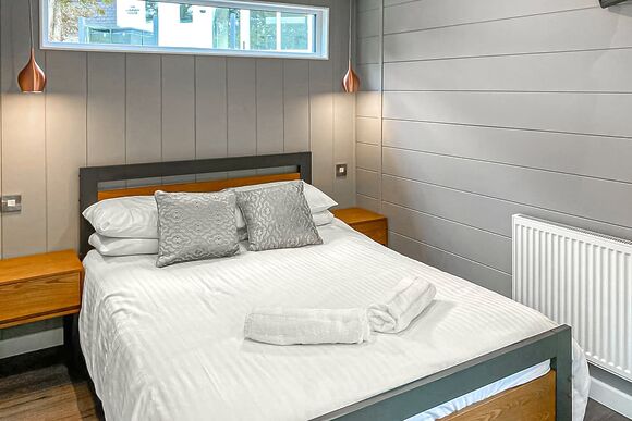 Riverside Studio Pod HT - Ogwen Bank Caravan & Lodge Park, Snowdonia