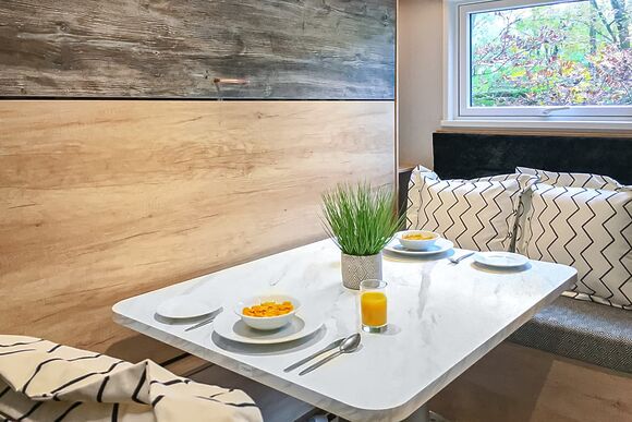 Riverside Family Pod HT - Ogwen Bank Caravan & Lodge Park, Snowdonia