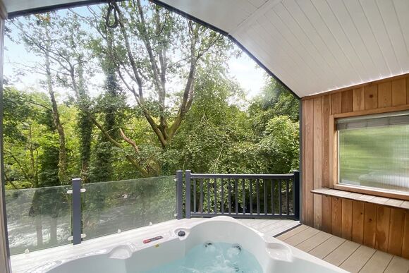 Riverside Hideout - Ogwen Bank Caravan & Lodge Park, Snowdonia