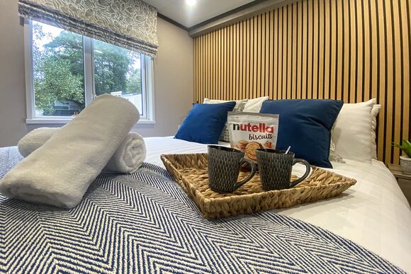 Riverside Hideout - Ogwen Bank Caravan & Lodge Park, Snowdonia