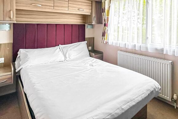 Roxbury - Orchards Holiday Park, Newbridge, Nr Yarmouth