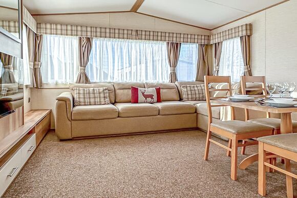 Gold Sovereign - Orchards Holiday Park, Newbridge, Nr Yarmouth