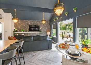 Willow Lodge - Oakwood Lodges, South Duffield, Nr York