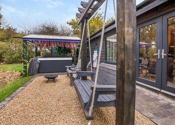 Blackthorn Lodge - Oakwood Lodges, South Duffield, Nr York