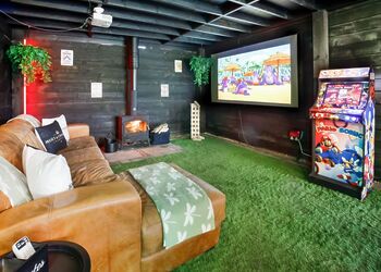 Blackthorn Lodge - Oakwood Lodges, South Duffield, Nr York