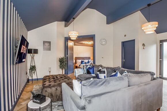 Olive Tree Lodge - Oakwood Lodges, South Duffield, Nr York