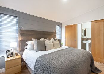 Kingfisher 24 Hot Tub - Osmington Mills Lodge Park, Weymouth