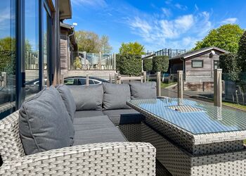 6 berth luxury lodge with sky deck and hot tub - Osmington Mills Lodge Park, Weymouth