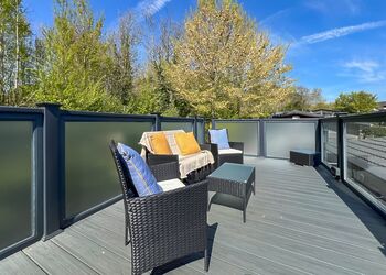 6 berth luxury lodge with sky deck and hot tub - Osmington Mills Lodge Park, Weymouth