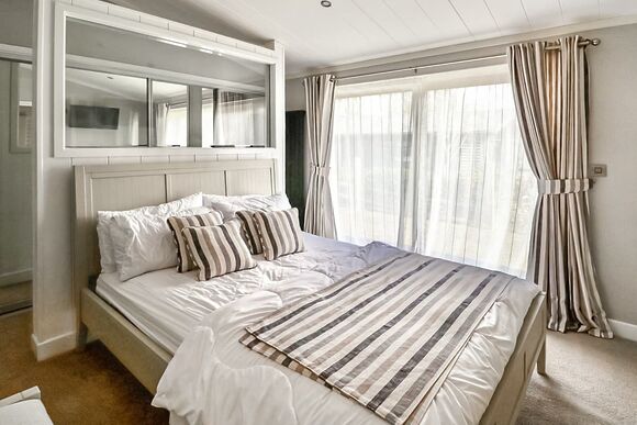 The Oaks 10 - Osmington Mills Lodge Park, Weymouth