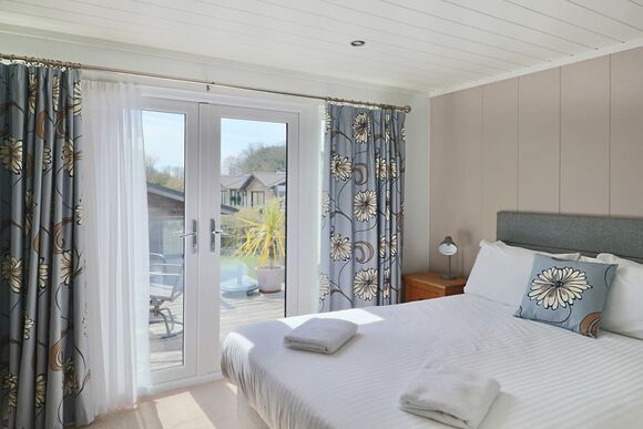 Cedar Falls 2 - Osmington Mills Lodge Park, Weymouth