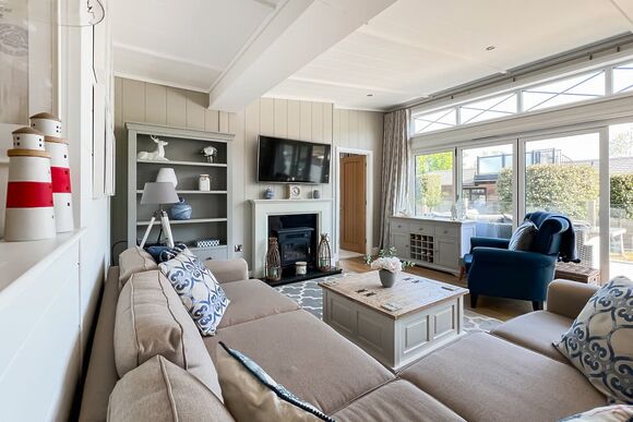 The Oaks 9 - Osmington Mills Lodge Park, Weymouth