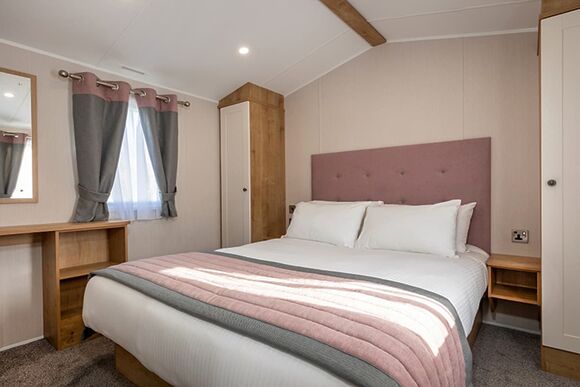 Gold Caravan 1 Sleeps 2 - St Osyth and Martello Beach, St Osyth, Clacton-on-Sea