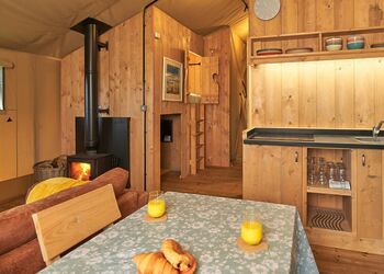 Safari Tent Pet - Cornish Meadows Holiday Park, Hayle