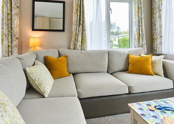 Luxury 2 bed HT (Pet) - Cornish Meadows Holiday Park, Hayle