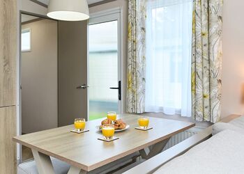 Luxury 2 bed HT (Pet) - Cornish Meadows Holiday Park, Hayle