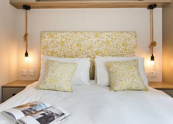 Luxury 2 bed HT (Pet) - Cornish Meadows Holiday Park, Hayle