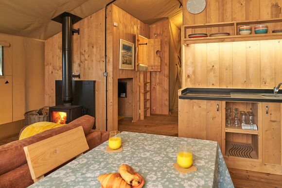 Safari Tent Pet - Cornish Meadows Holiday Park, Hayle