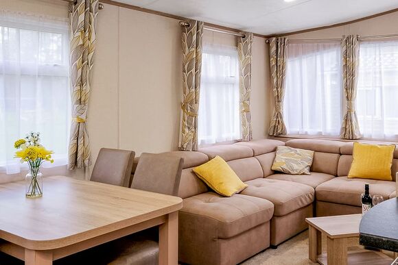 Superior 3 Bed Pet - Cornish Meadows Holiday Park, Hayle