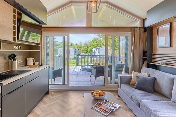 Glamping Pods with hot tubs - Cornish Meadows Holiday Park, Hayle