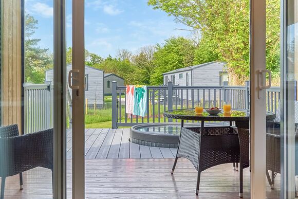 Glamping Pods with hot tubs - Cornish Meadows Holiday Park, Hayle