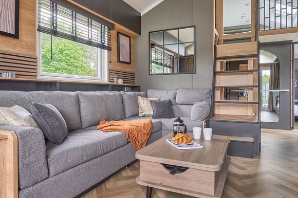 Glamping Pods with hot tubs - Cornish Meadows Holiday Park, Hayle