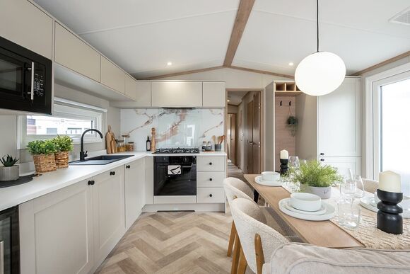 Premium Hot Tub 4 bedroom Holiday Home sleeps 8 - Cornish Meadows Holiday Park, Hayle