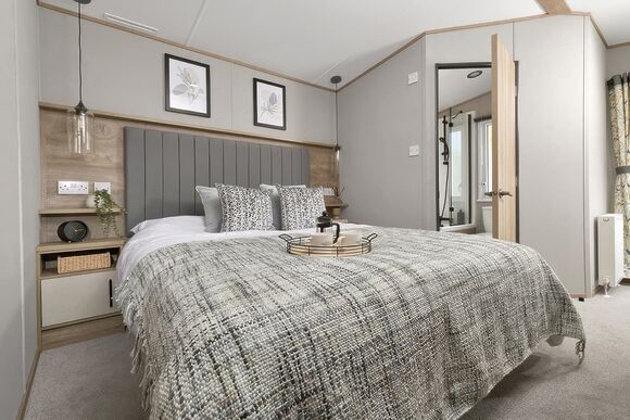 Premium 2 bedroom Holiday Home sleeps 6 - Cornish Meadows Holiday Park, Hayle