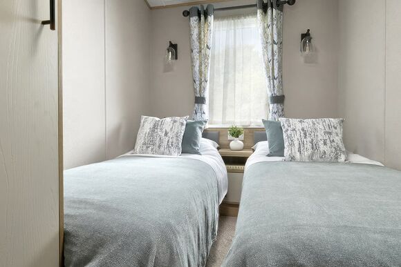 Premium Hot Tub 3 bedroom Holiday Home sleeps 8 - Cornish Meadows Holiday Park, Hayle