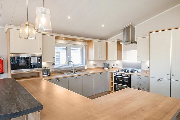 Exclusive Lodge 2 Bed (Pet) - Padstow Holiday Village, Padstow