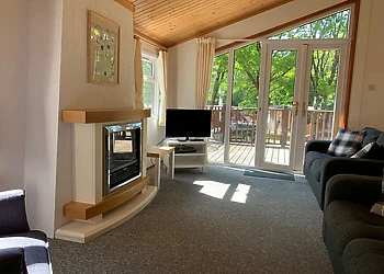 Classic Lodge Hot Tub