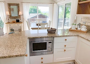 Superior Lodge Hot Tub 4 