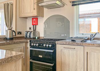 Superior Holiday Home Hot Tub 4 - Devon Hills Holiday Park, Paignton