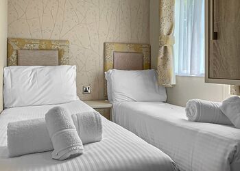 Superior Holiday Home Hot Tub 6 - Devon Hills Holiday Park, Paignton