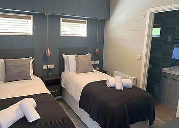 Luxury Holiday Home Hot Tub 4 