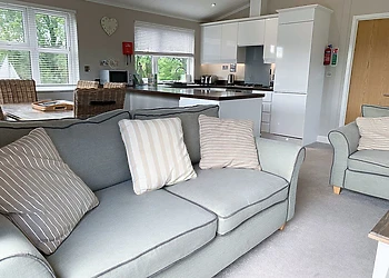 Comfort Lodge Hot Tub 4 