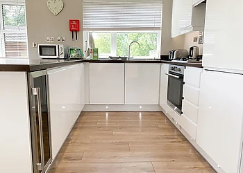 Comfort Lodge Hot Tub 4 