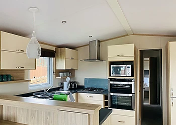 Superior Holiday Home 4 