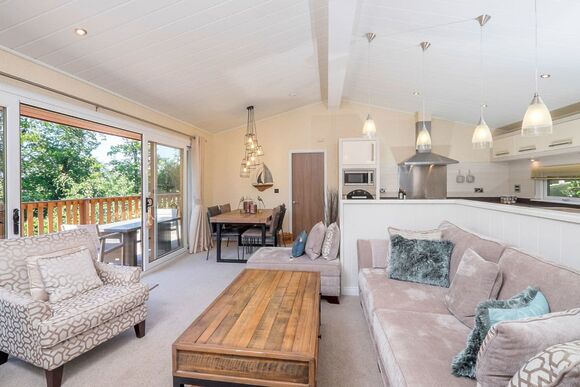 Superior Lodge Hot Tub 4 - Devon Hills Holiday Park, Paignton