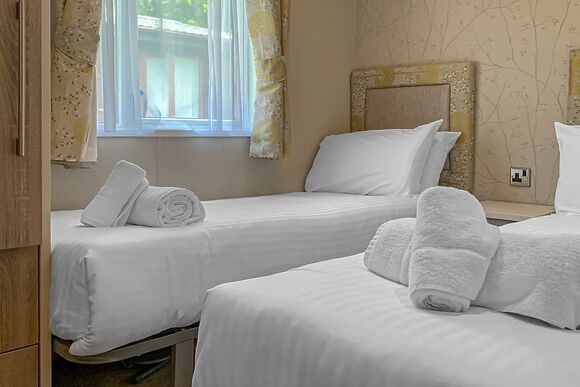 Superior Holiday Home Hot Tub 6 - Devon Hills Holiday Park, Paignton