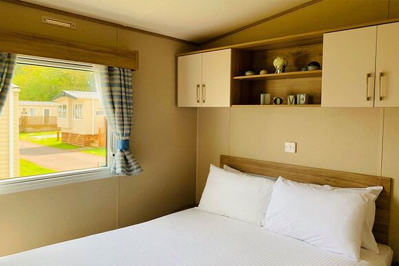 Classic Caravan 4 - Devon Hills Holiday Park, Paignton