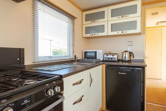 Comfort Plus Caravan 6 - Devon Hills Holiday Park, Paignton