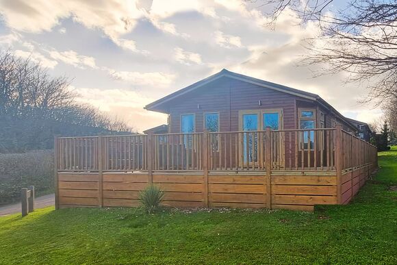 Comfort Plus Lodge  6 - Devon Hills Holiday Park, Paignton