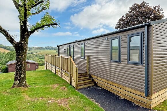 Superior Caravan 4 Hot Tub - Devon Hills Holiday Park, Paignton